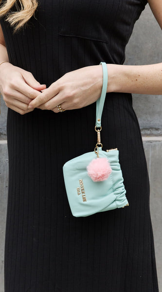 0a1fd94024b4459da6a5e82edf9f9903-Max