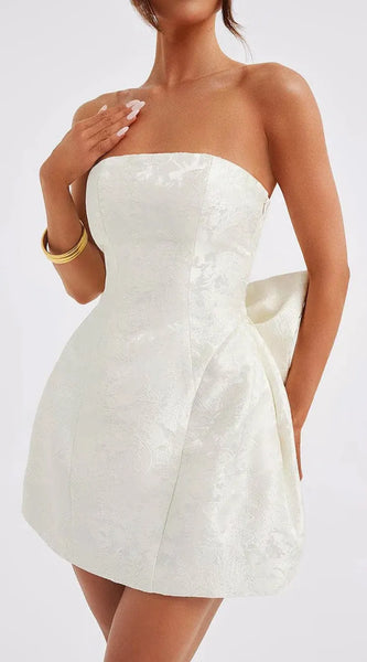 16ba07db-0c47-417d-87d2-c36a2e290d86-Max