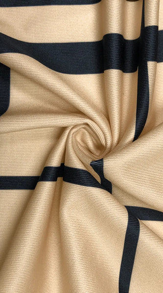 212e885257b54451a443e834154840c8-Max