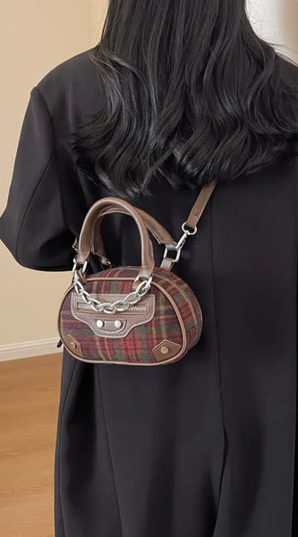 27b02d9796654462a72c6dd89bd00239-Max