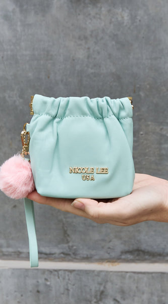 4c4c761e2cc342a6be34c87a4757cde1-Max