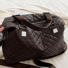 674051dde8f64cc8972b71cd3f8c2bb8-Max