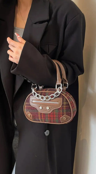 6bb645336f00416d9cf15d2ccaca743a-Max