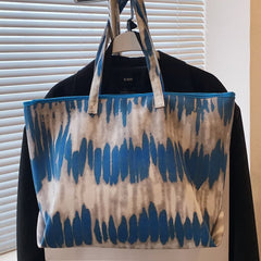 6eff86f229bc4166af63cd1d3eccc212-Max