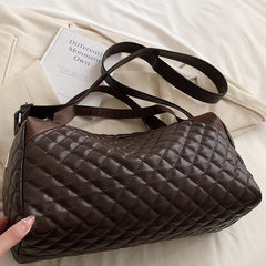 7b668e7a3f0840eea3d5a825c52d0bba-Max