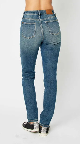 7e0fab9e-edab-491a-9a55-32a6aa95ebbe-Max