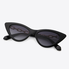 8cdd5ff6bbf04f9eb34217420591278b-Max