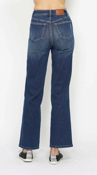 8d5da6d2-c33d-4fef-9fa8-d202ef7405d8-Max