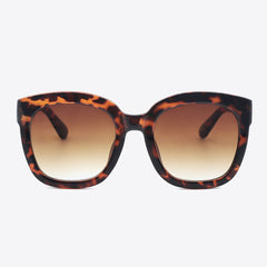 8e5c4bd2c90e4febbf7325de7cf2855a-Max