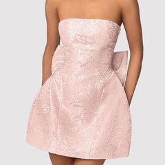 8eace873-d3f4-43fb-a8d7-8af3ea93379c-Max