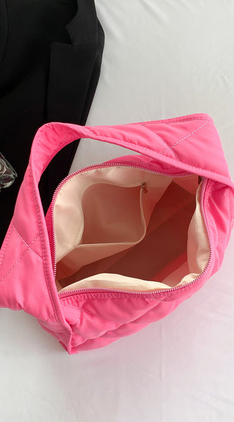 a9f6e1ffd5a248e78707b64100795a7e-Max