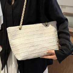 b7ec66e0-8ee4-4c01-ab13-a7cfb2b93e07-Max