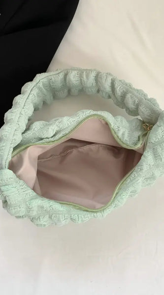 b8346d5cb95e49408c1e1c291a7df92f-Max