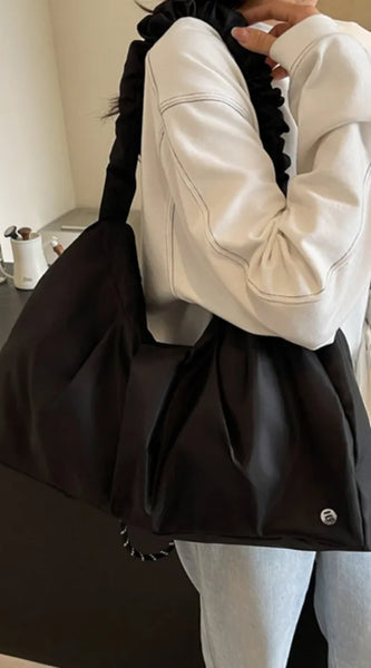 b8a2b633-f9fc-4bba-82d5-844468e770e3-Max