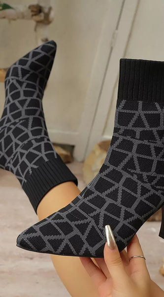 cf02f466f5d14146822474339255ae39-Max-Origin