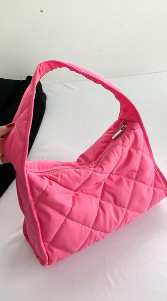 d38616d6b7734912af8d956e0680bb47-Max