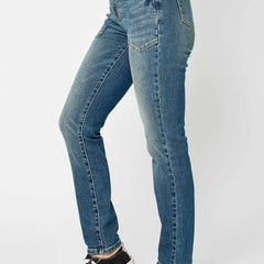 d724a7ea-0237-4b6e-ba73-a42d64772c02-Max