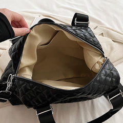 d900ec31456e421a9a921445e6328f2b-Max