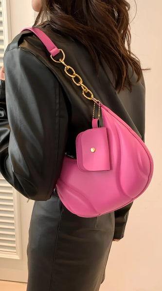 ead68d20-6e1e-4e26-bfb2-18dcfb160ea6-Max