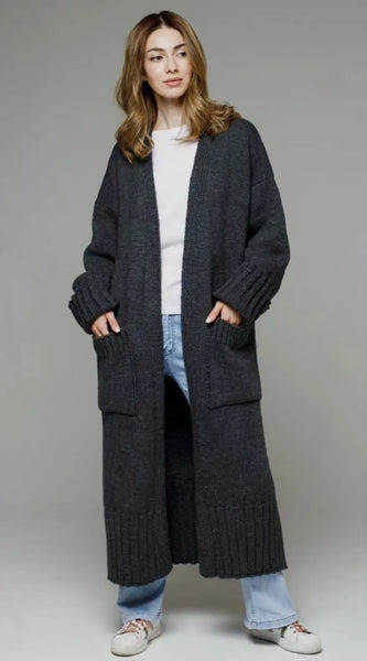 f3ec8b57-5a0a-471a-9ac3-e37395f68468-Max