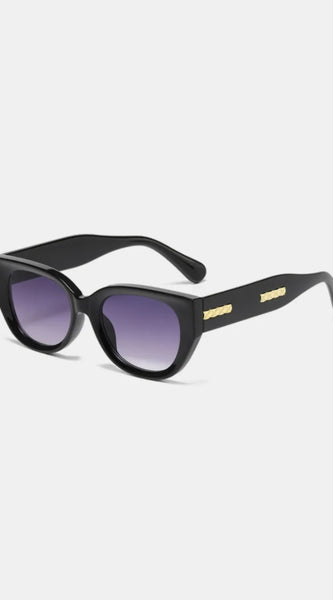 04ef3e50-c825-4447-94b9-6e4afb559032-Max