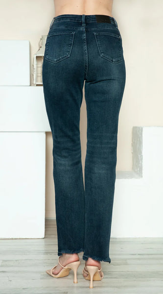 0857ac81-0782-4ee9-9a8a-01c94755c199-Max