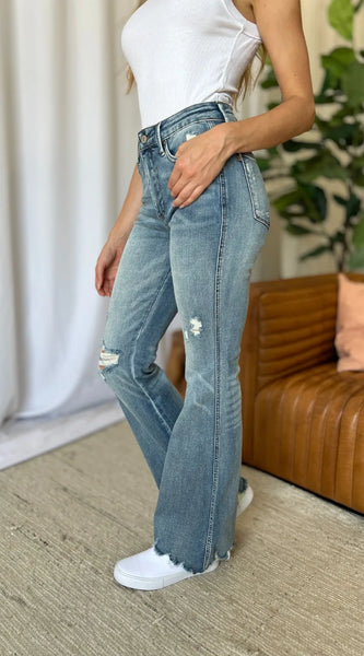 0ad35a7b-04dd-434f-b2e8-13e1de3f9bc2-Max