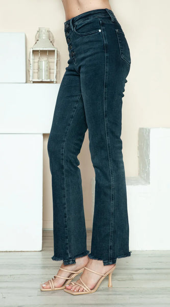 21a1caac-0f09-4365-afa8-d7c6dcf7b3c1-Max