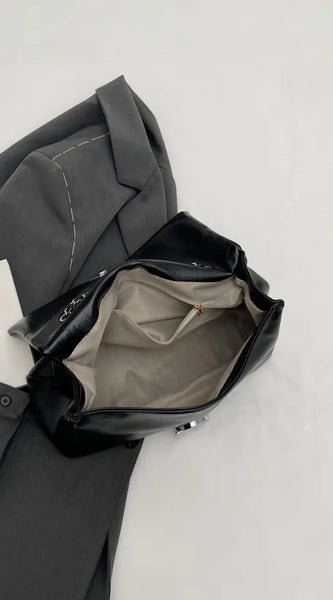 31b1b47023a24ee9a1c20cee9188dae7-Max