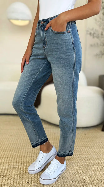 38788c8f-745b-4988-9d39-d033dfa478e9-Max