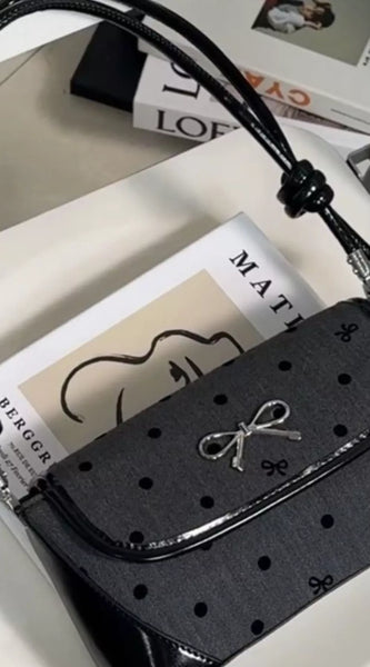 43d00277067b4d95bdf627c835a67040-Max-Origin