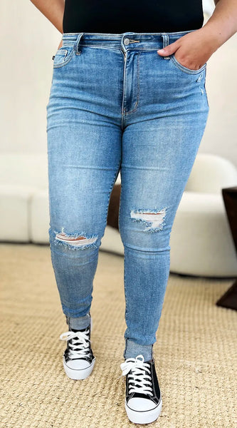 4a95547c-321b-4d37-acbe-5259f3ff452e-Max