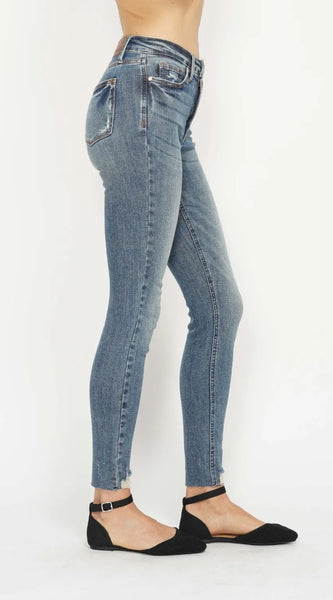 4b1b26d8-84e5-4255-9ed9-1de1e9b56b3b-Max