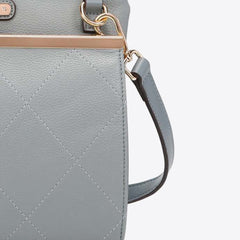 5c2cbcbd8699453f93b3d1e5e99cfd27-Max