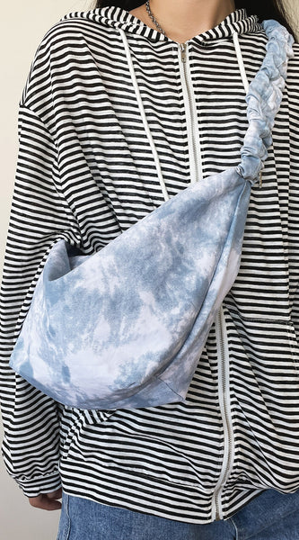 6b9e84269b2041b2b1703fa169eccb10-Max