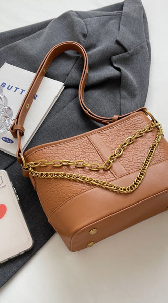 71ef9b16e95b4401852478dcd74f1987-Max