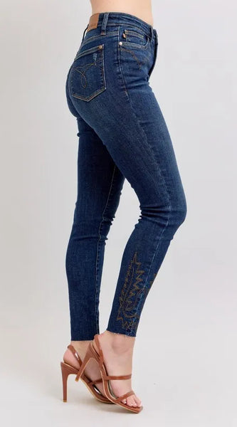 7a1579a5-4454-4435-9d33-a5d7a59b202f-Max