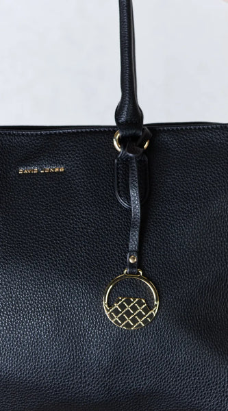 7d311092-b2a1-405b-be45-38bfc7b12ba4-Max