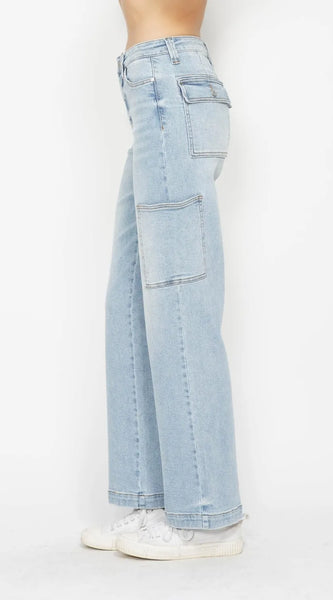 7d5a46cc-ac93-47d6-8561-3b6519f9567c-Max