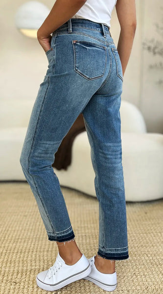 844c0cc0-8f22-484b-9549-f8e4b6da6f39-Max