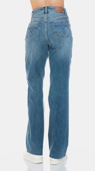 89d58e95-449e-4fc6-ab48-66d32137350d-Max