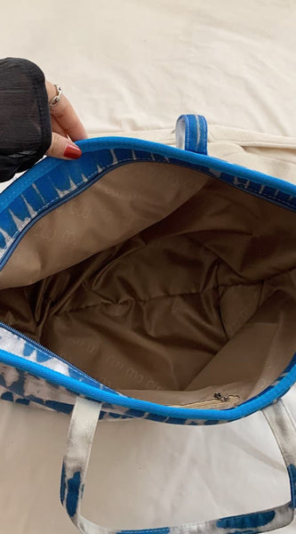 9187da235f6f4d65978eab69f6028bbd-Max