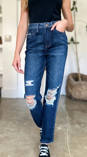 9566d8e6-3db6-494b-839d-3dc7451685a6-Max