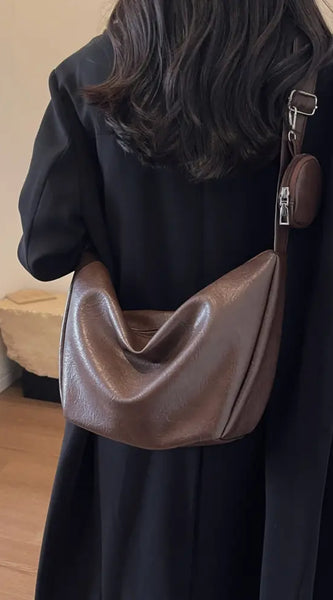 a06d8c0cb1224356adde638932f13a24-Max