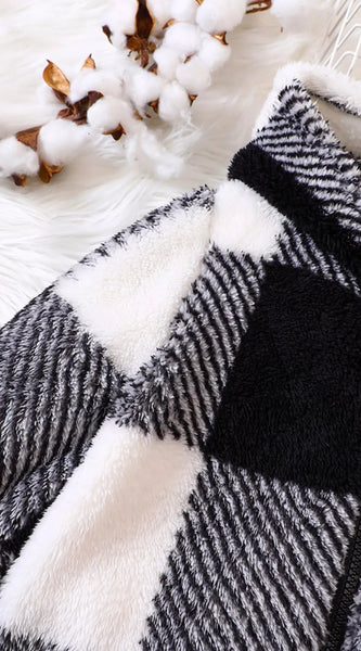 afb52e9eeec947ea9e9bf6bf3e1f32ae-Max-Origin