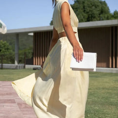 c113f8ec-56a3-4a50-a3f2-c6e4570f1b8e-Max