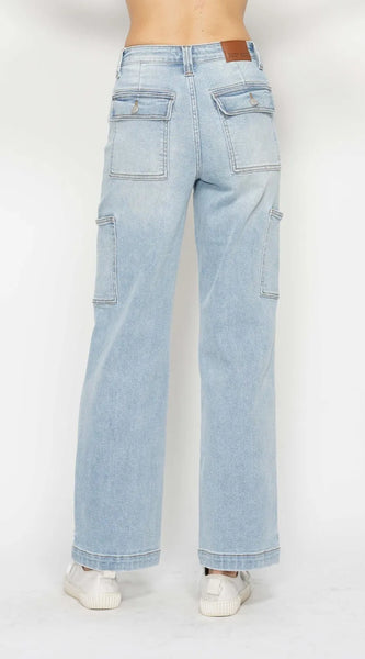 c41b0e84-c711-4b19-a499-77a3929d114e-Max