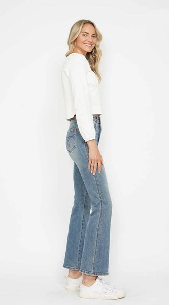 d21ee4b3-3ec4-44c2-9d86-609bb9d09273-Max