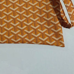 d40d145a17774023af13421734bb7f57-Max