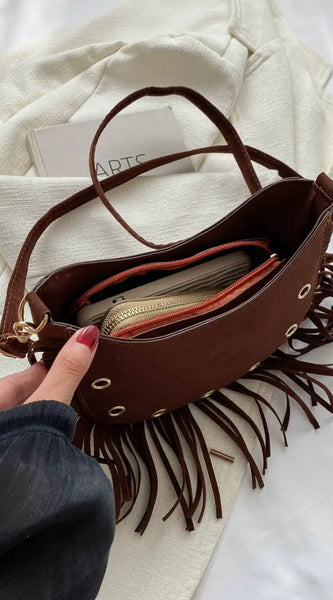 e20b3cf9c8f748c7a4e48a0be709fcb8-Max